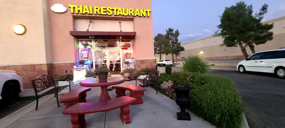 Nopgow Thai Restaurant